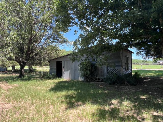 16926 County Road 4336, Larue, TX 75770