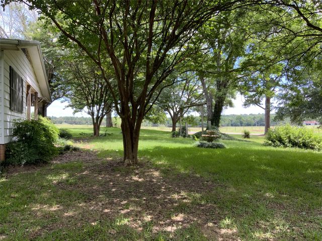 16926 County Road 4336, Larue, TX 75770