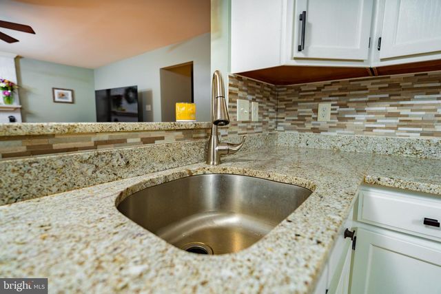 9348 AMARYLLIS AVE, Manassas, VA 20110