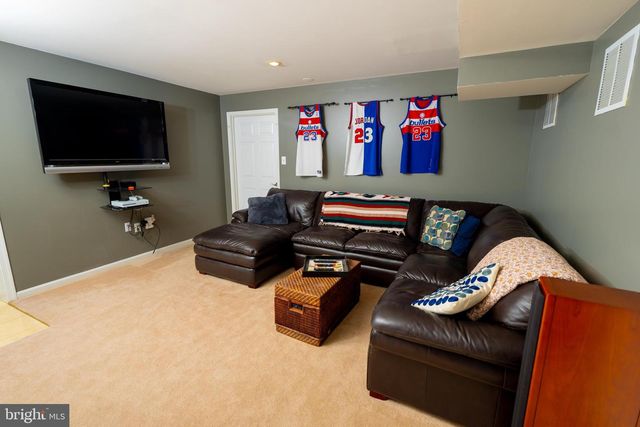 9348 AMARYLLIS AVE, Manassas, VA 20110