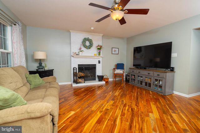 9348 AMARYLLIS AVE, Manassas, VA 20110