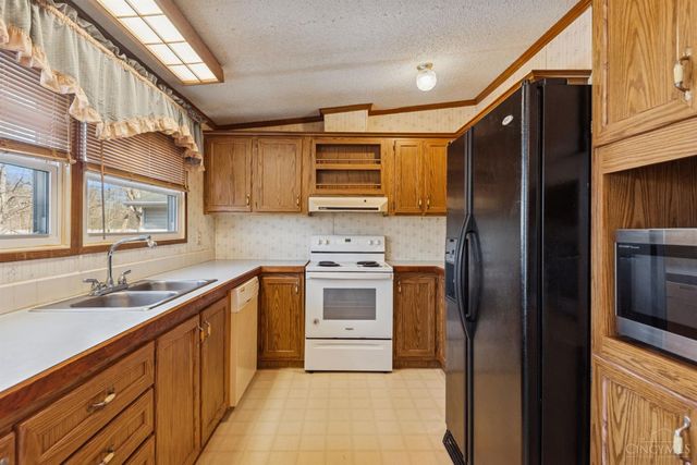 16573 Pine Valley Drive, Sterling Twp, OH 45176