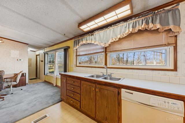 16573 Pine Valley Drive, Sterling Twp, OH 45176