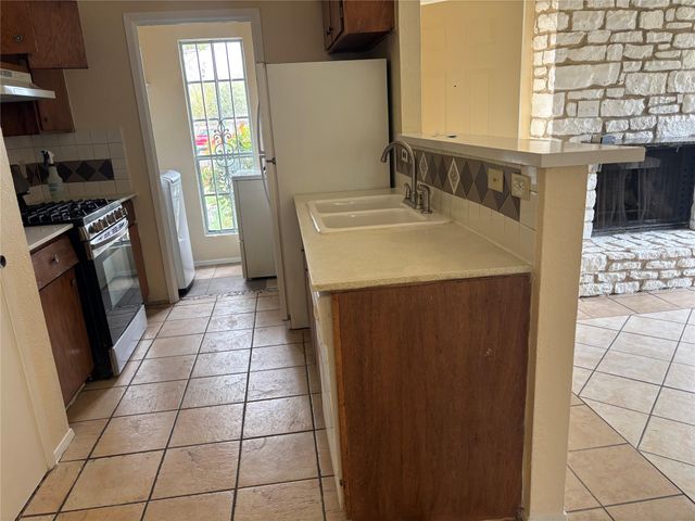 10309 Annie Oakley TRL A, Austin, TX 78753