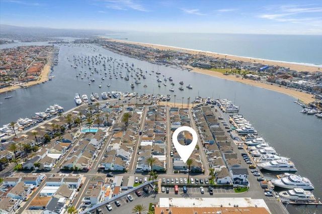 20 El Paseo Street, Newport Beach, CA 92663