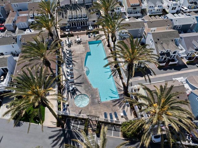 20 El Paseo Street, Newport Beach, CA 92663