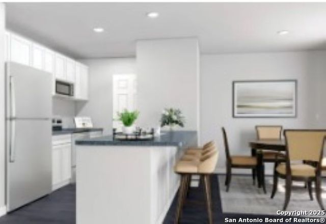 617 Cadena Loop, Kenedy, TX 78119