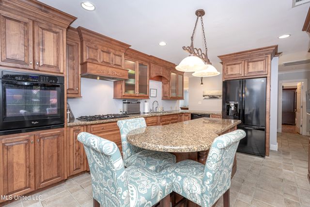 1802 Stuart Avenue, Ocean Springs, MS 39564