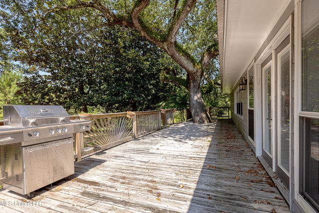 1802 Stuart Avenue, Ocean Springs, MS 39564