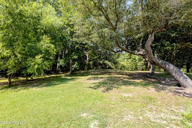 1802 Stuart Avenue, Ocean Springs, MS 39564