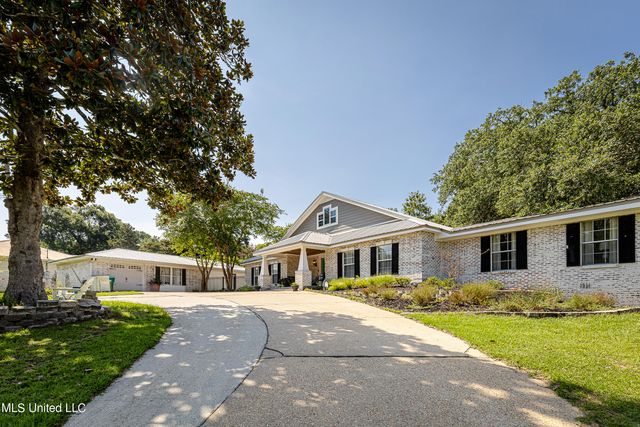 1802 Stuart Avenue, Ocean Springs, MS 39564
