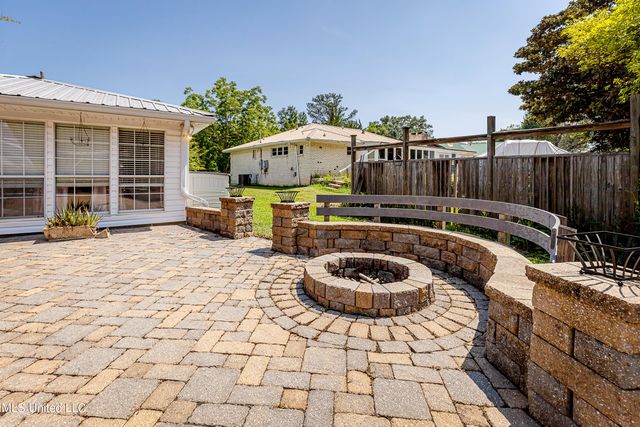 1802 Stuart Avenue, Ocean Springs, MS 39564