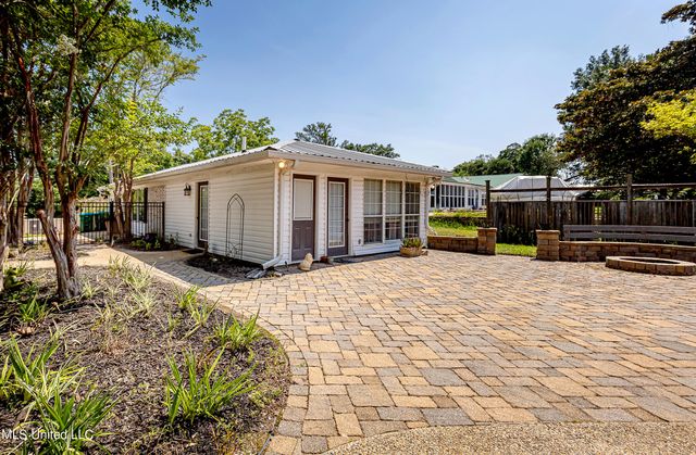 1802 Stuart Avenue, Ocean Springs, MS 39564