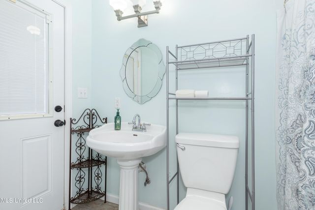 1802 Stuart Avenue, Ocean Springs, MS 39564