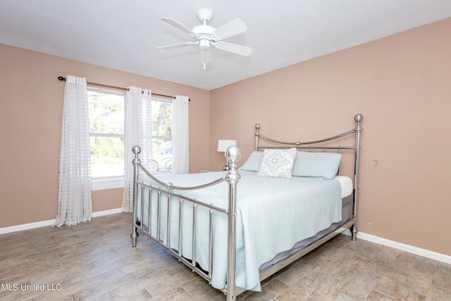 1802 Stuart Avenue, Ocean Springs, MS 39564