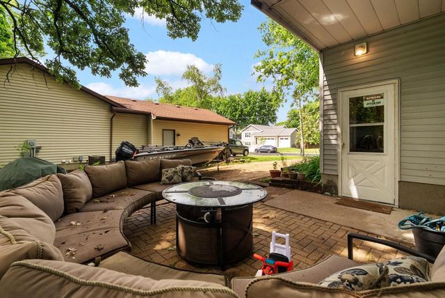 633 Pony Lane, Sun Prairie, WI 53590