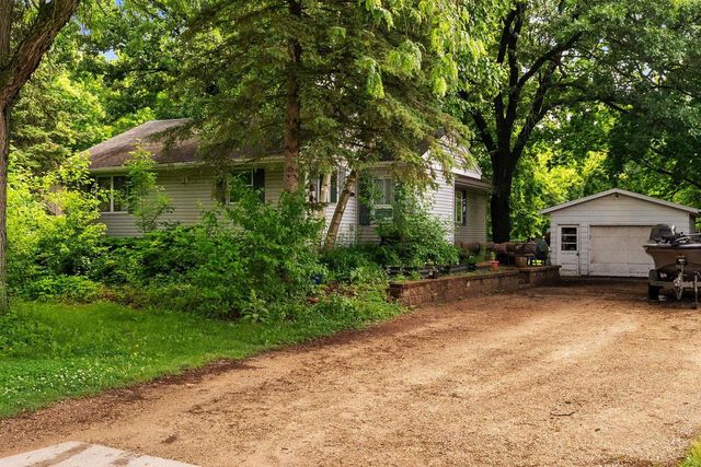 633 Pony Lane, Sun Prairie, WI 53590