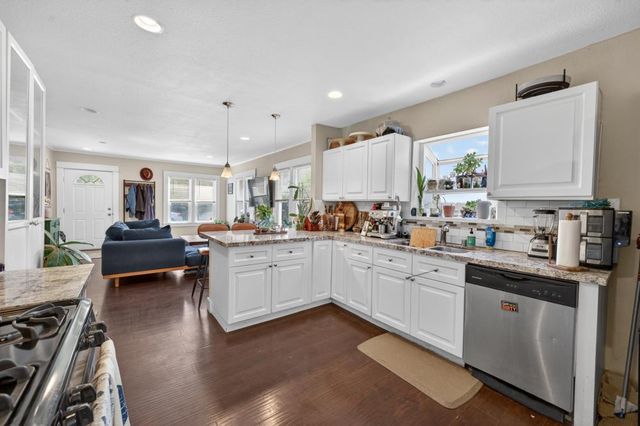 3424 45th St, Sacramento, CA 95820