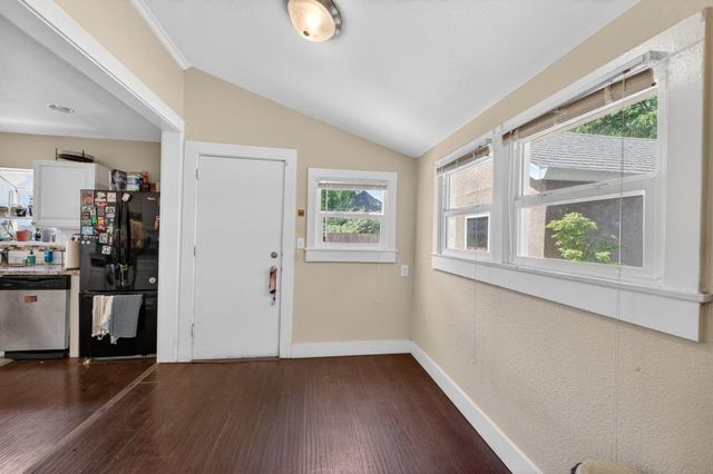 3424 45th St, Sacramento, CA 95820