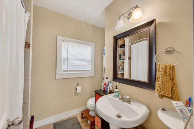 3424 45th St, Sacramento, CA 95820