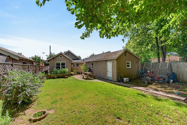 3424 45th St, Sacramento, CA 95820
