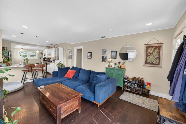 3424 45th St, Sacramento, CA 95820