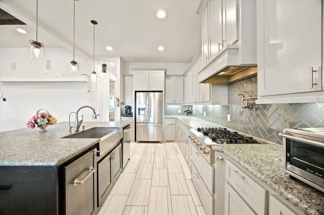11215 Mason Drive, Lavon, TX 75166