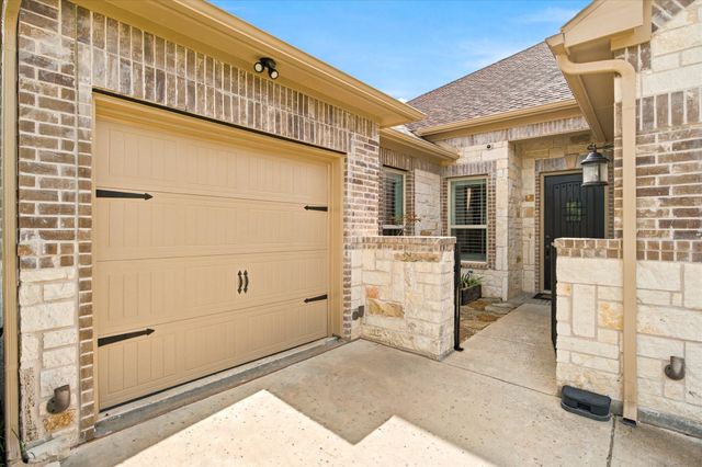 11215 Mason Drive, Lavon, TX 75166