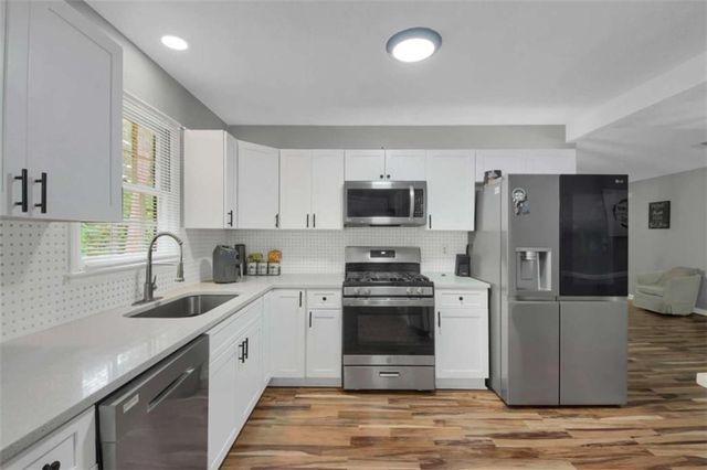 3992 Wrexham Drive, Snellville, GA 30039