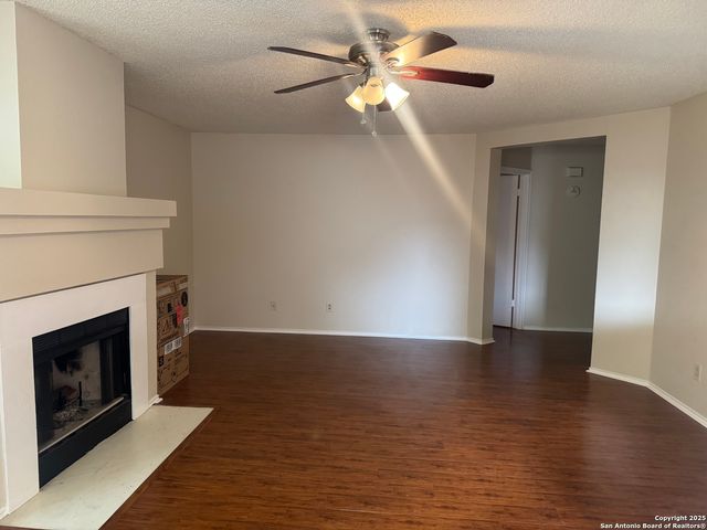 5251 SENISA SPGS, San Antonio, TX 78251