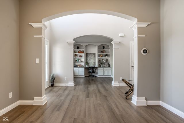 3627 Mossy Rock Drive, Zionsville, IN 46077