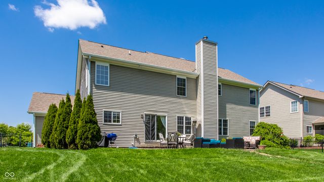 3627 Mossy Rock Drive, Zionsville, IN 46077