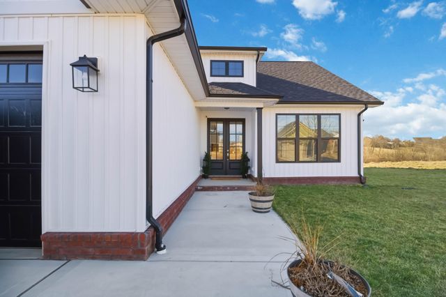 120 Hawk Lane, Mt Sterling, KY 40353