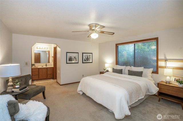 5933 Cotton Drive SE, Olympia, WA 98513