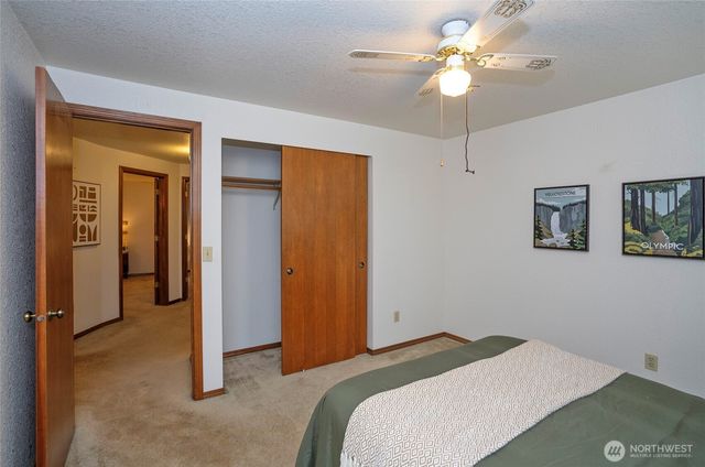 5933 Cotton Drive SE, Olympia, WA 98513