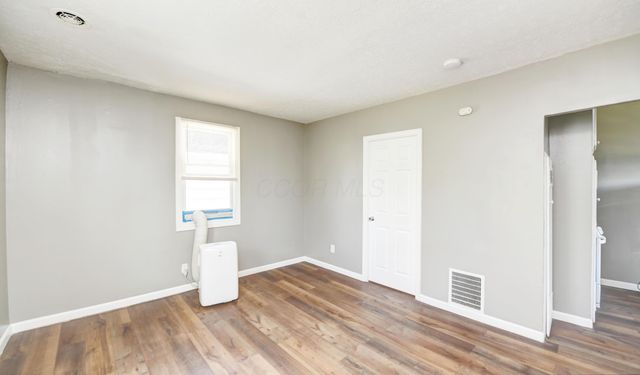 366 Wrexham Avenue, 366, Columbus, OH 43223