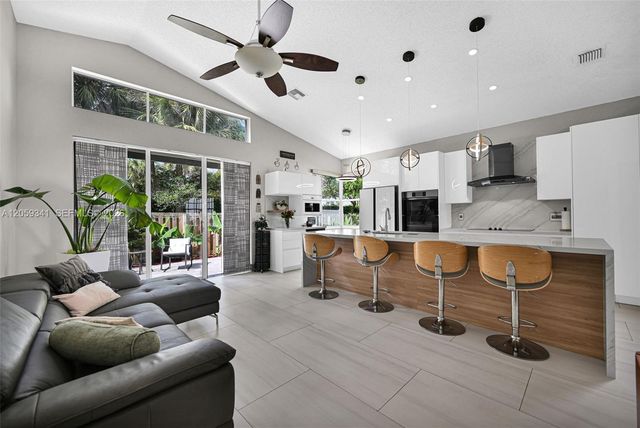 15982 NW 12th Ct, Pembroke Pines, FL 33028
