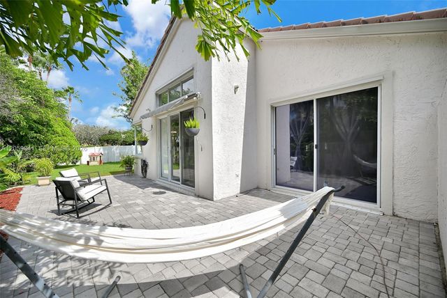 15982 NW 12th Ct, Pembroke Pines, FL 33028