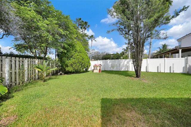 15982 NW 12th Ct, Pembroke Pines, FL 33028