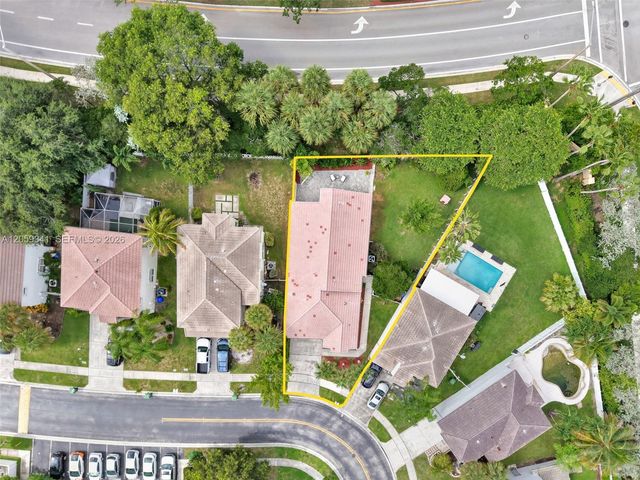 15982 NW 12th Ct, Pembroke Pines, FL 33028