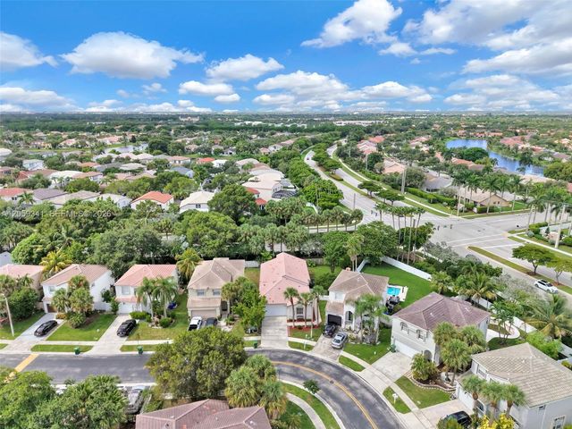 15982 NW 12th Ct, Pembroke Pines, FL 33028