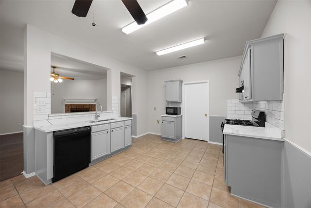 1100 Chesterfield Drive, Mckinney, TX 75071