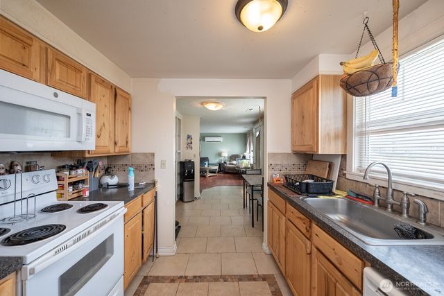 140 W Northshore Drive, Moses Lake, WA 98837