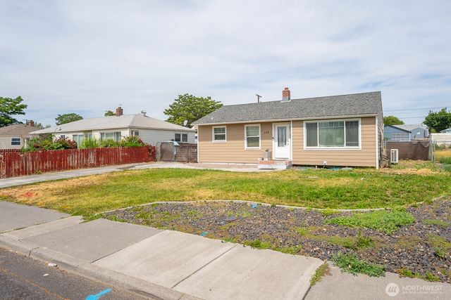 140 W Northshore Drive, Moses Lake, WA 98837