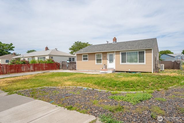 140 W Northshore Drive, Moses Lake, WA 98837