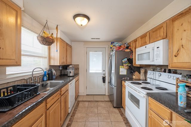 140 W Northshore Drive, Moses Lake, WA 98837