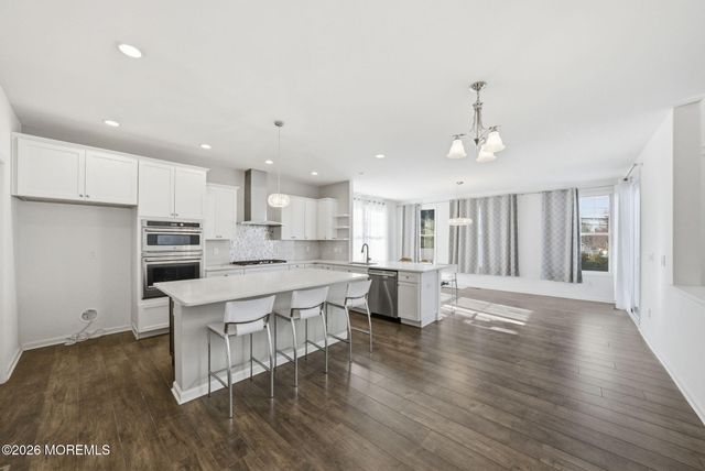 3 Cairnes Lane, East Brunswick, NJ 08816