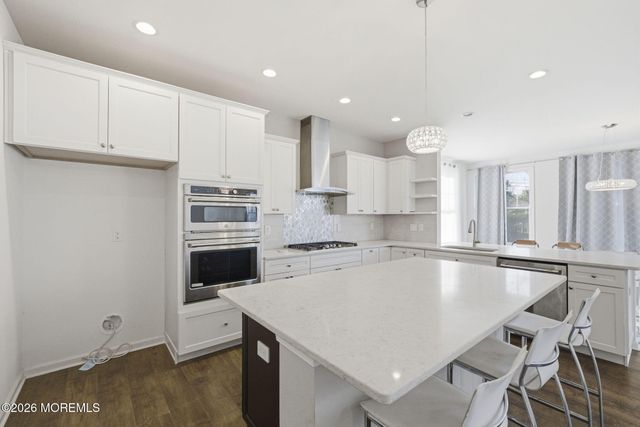 3 Cairnes Lane, East Brunswick, NJ 08816