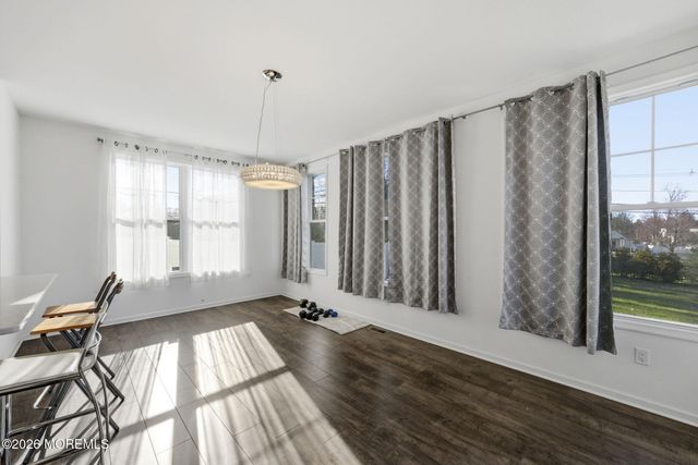 3 Cairnes Lane, East Brunswick, NJ 08816