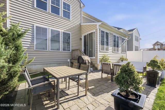 3 Cairnes Lane, East Brunswick, NJ 08816